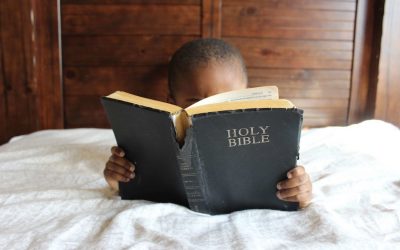 5 Simple Ways to Help Your Child Gain a Testimony of the Scriptures