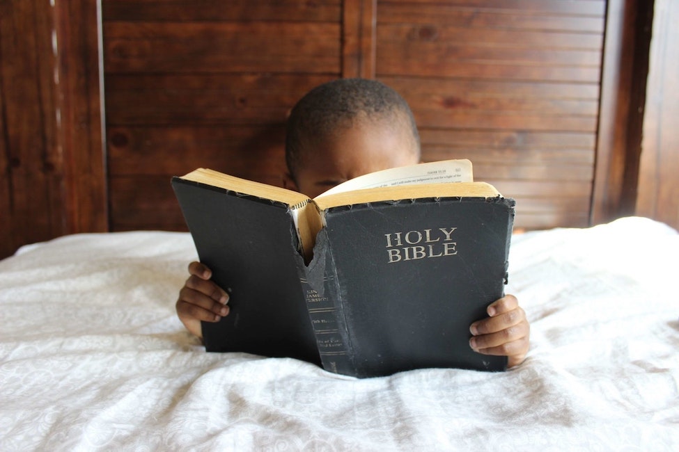 5 Simple Ways to Help Your Child Gain a Testimony of the Scriptures